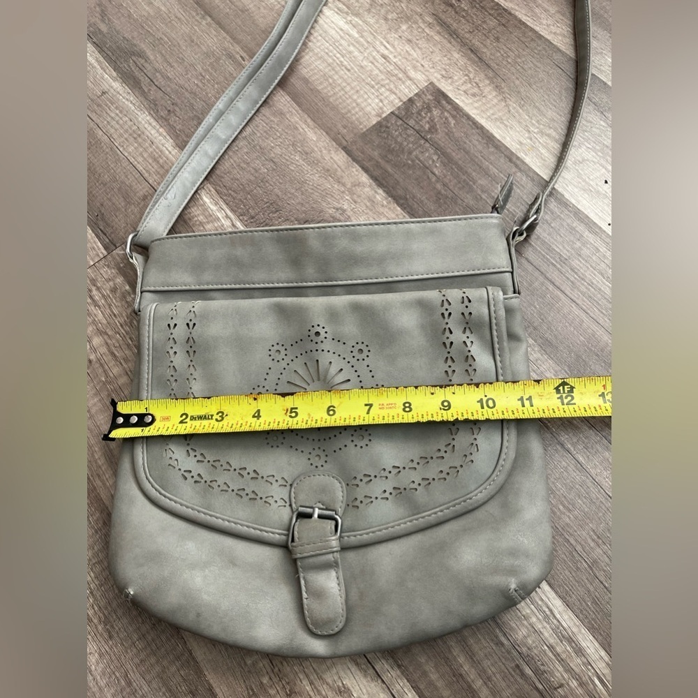Maurice’s cottagecore grey flap crossbody messenger bag eyelet Westerncore - Picture 7 of 7
